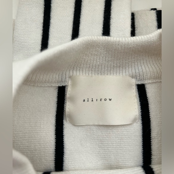 Vertical Stripe Sweater - Picture 3 of 5